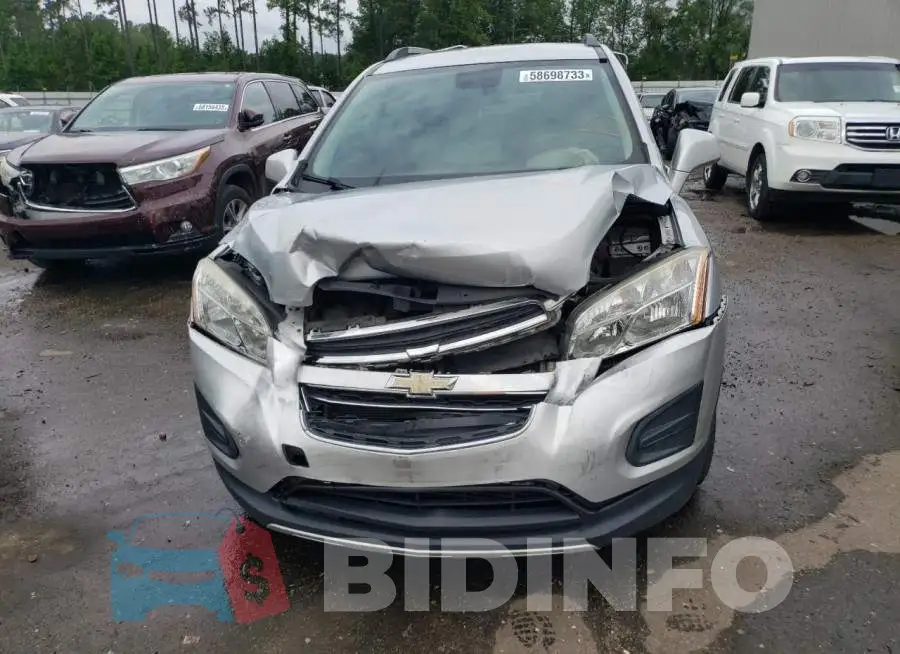 3GNCJLSB8GL231484 Photo# 5