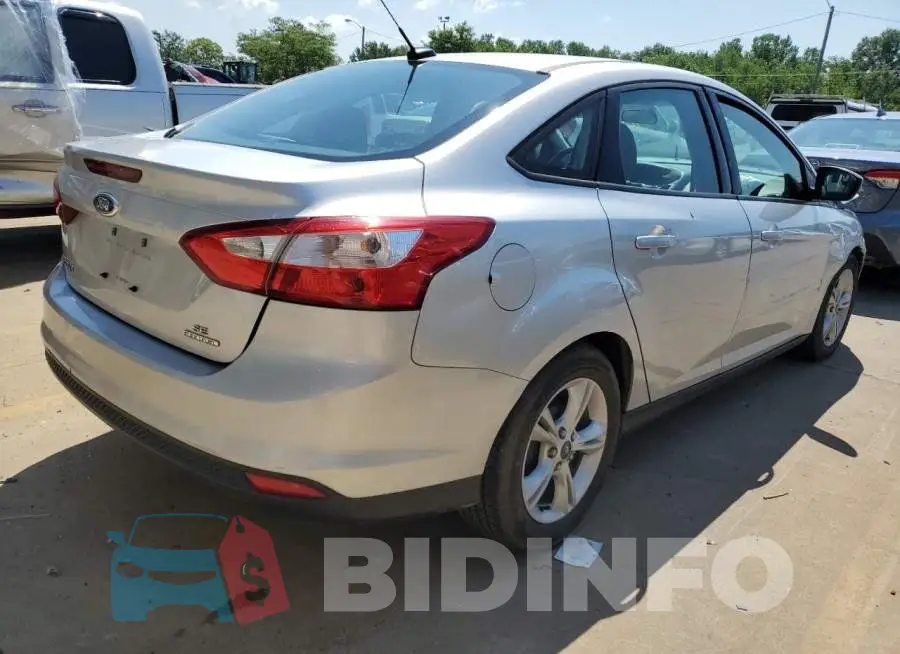 1FADP3F22EL449974 Photo# 3