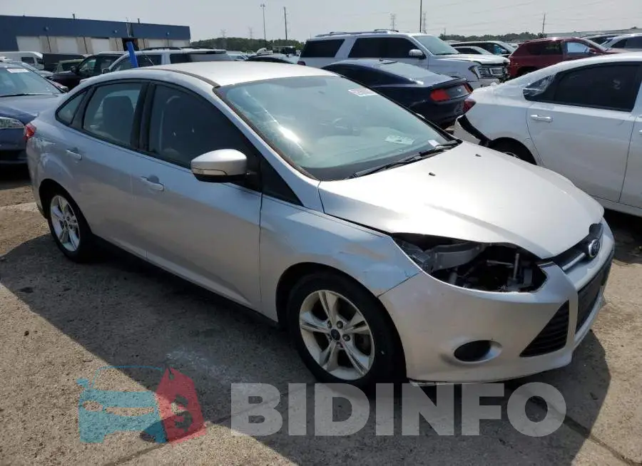 1FADP3F27EL305336 Photo# 4