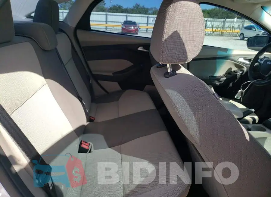 1FADP3F28EL142177 Photo# 10