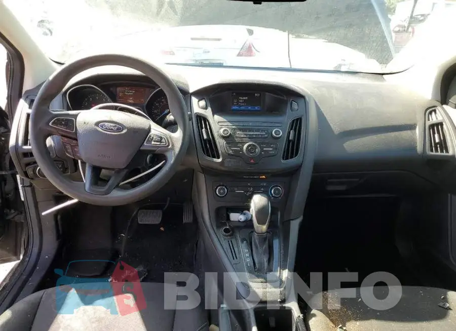 1FADP3F28JL206843 Photo# 8