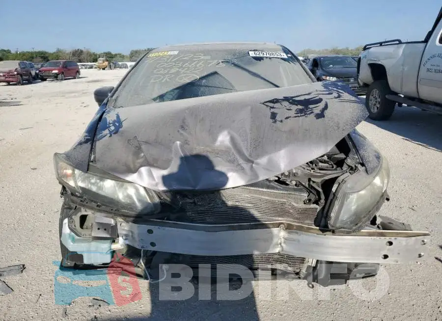 19XFB2F87EE068422 Photo# 5