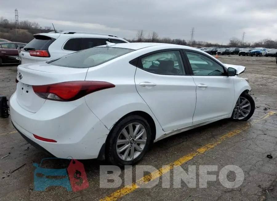 5NPDH4AE8GH682358 Photo# 3
