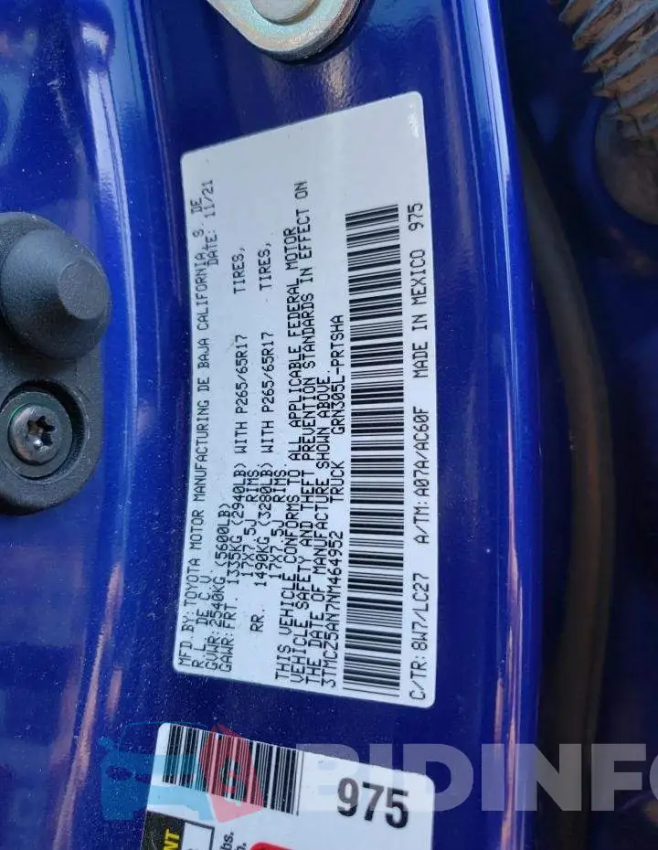 3TMCZ5AN7NM464952 Photo# 12