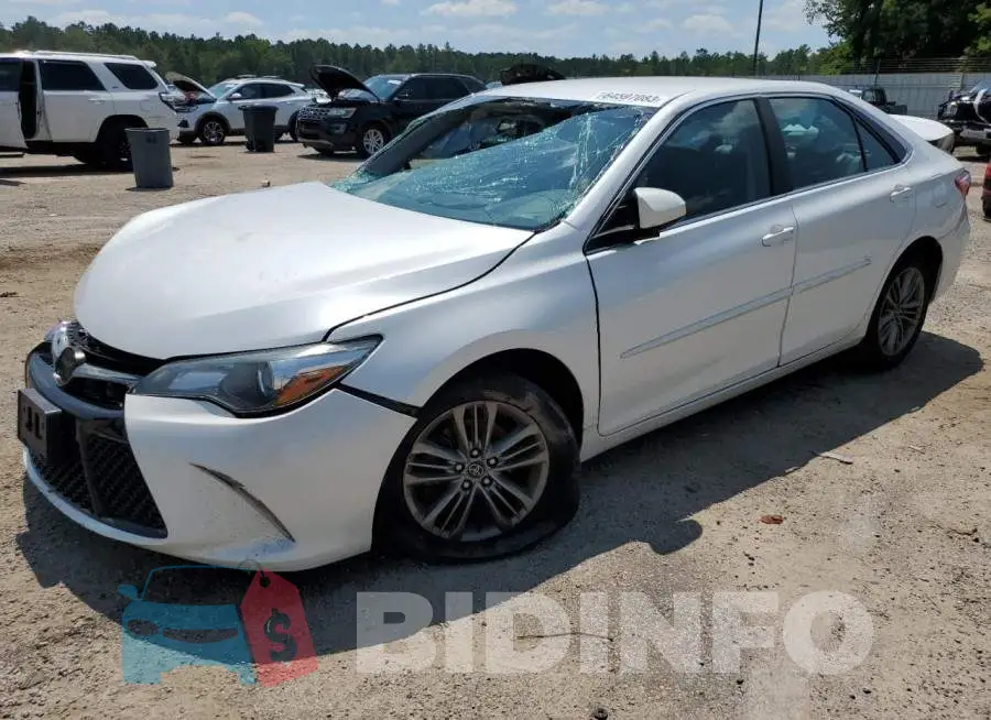 4T1BF1FK8GU205604 Photo# 1