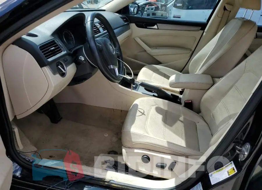 1VWBS7A32EC093370 Photo# 7