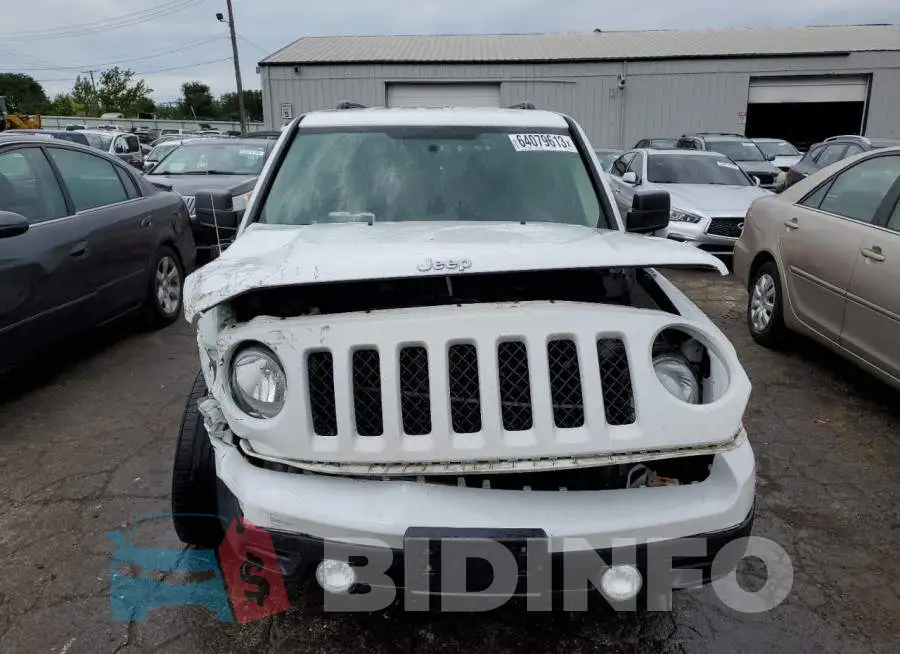 1C4NJPBB6GD736194 Photo# 5