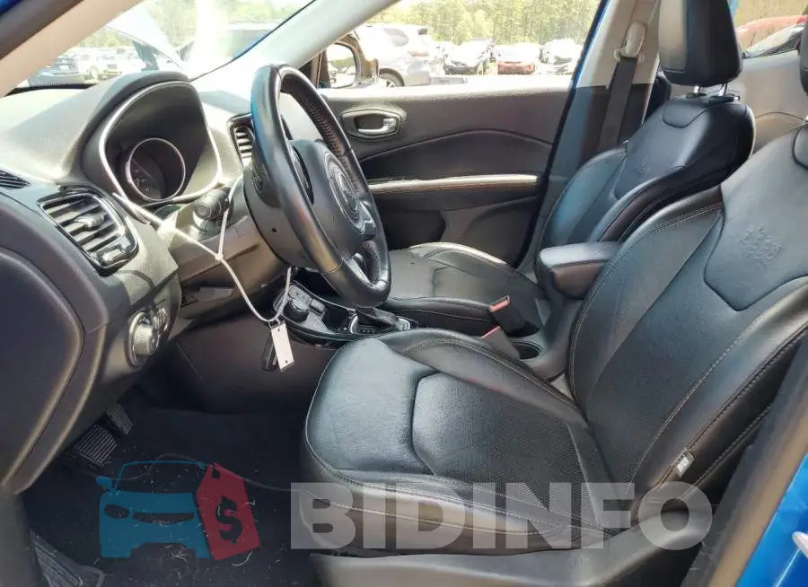 3C4NJDCB3LT122267 Photo# 7