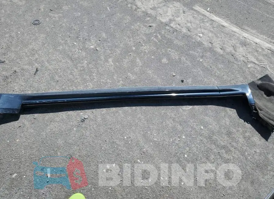 YV4A22PLXJ1330814 Photo# 12