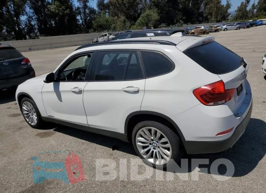 WBAVM1C51FV315826 Photo# 2