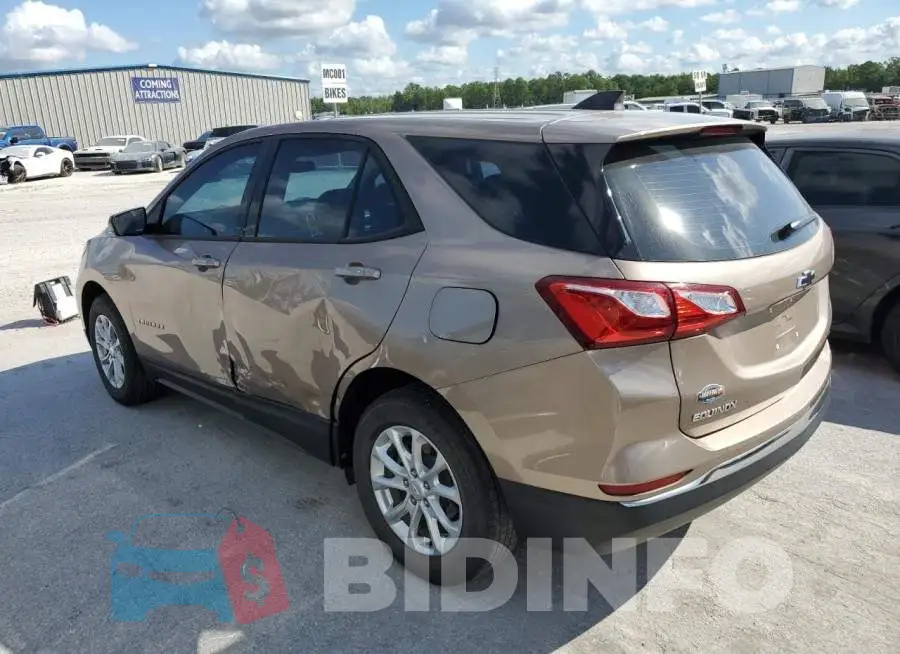 2GNAXREVXJ6217399 Photo# 2
