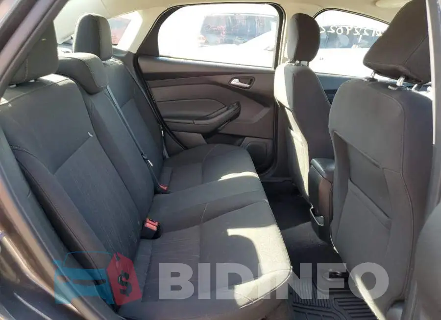 1FADP3F28HL331819 Photo# 6