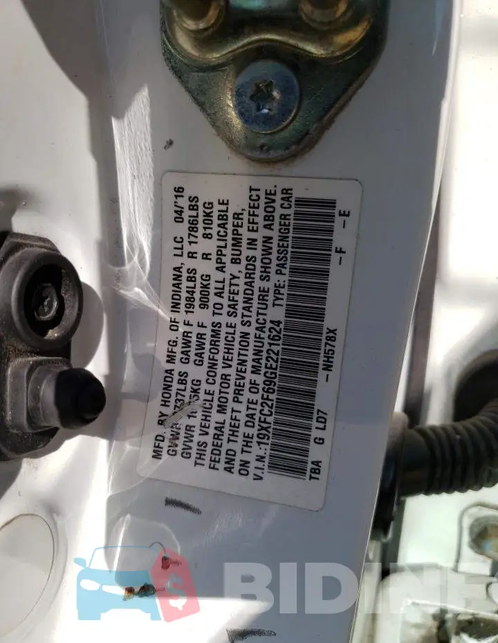 19XFC2F69GE221624 Photo# 12