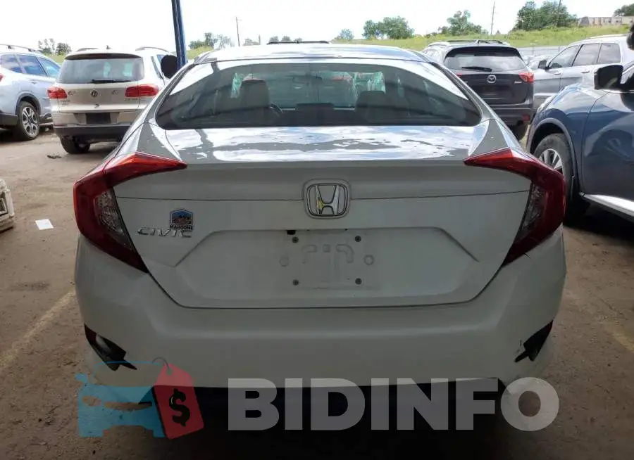 19XFC2F70GE067135 Photo# 6
