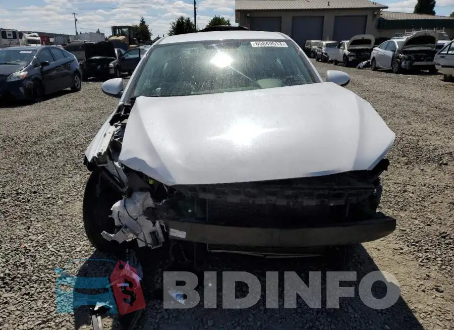 5NPD84LF0JH338326 Photo# 5