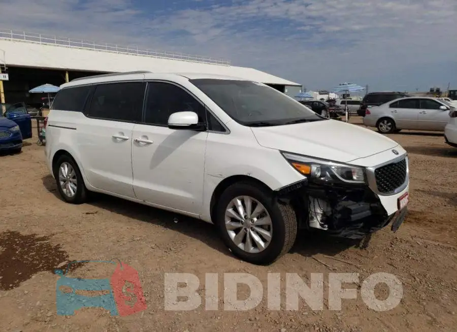 KNDMC5C17G6132738 Photo# 4
