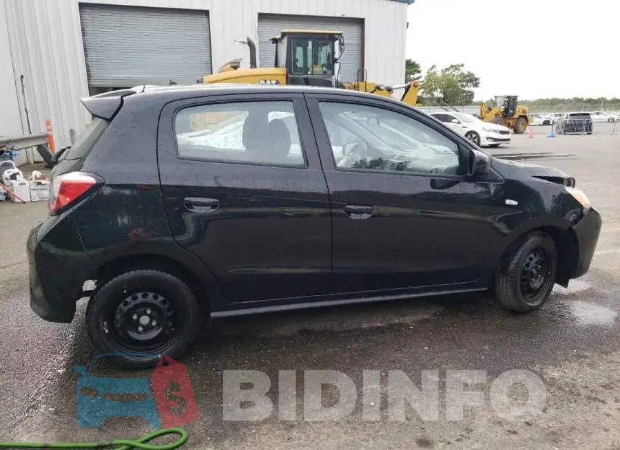 ML32AUHJ9MH006416 Photo# 3