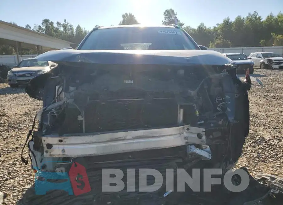 JTMW1RFV8KD031555 Photo# 5