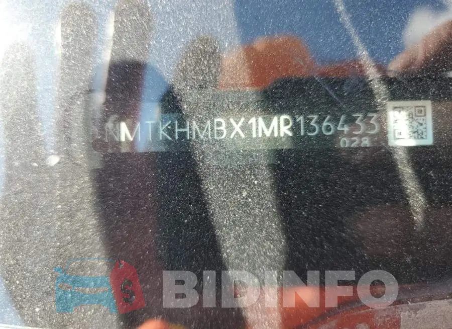 NMTKHMBX1MR136433 Photo# 14