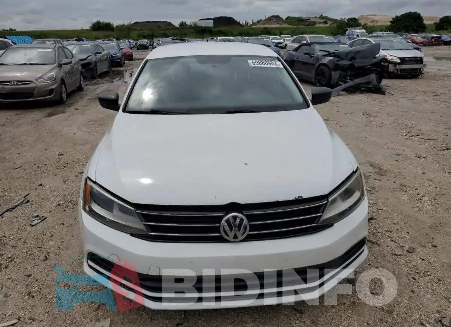 3VW167AJ2GM318953 Photo# 5