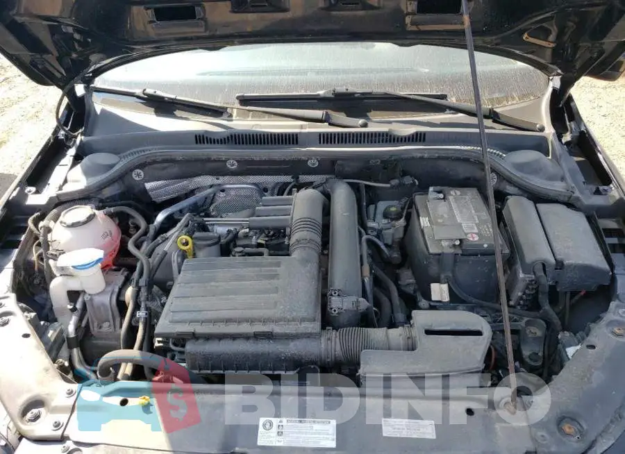 3VW2B7AJ3JM242179 Photo# 11