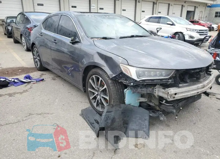 19UUB2F31KA008633 Photo# 4
