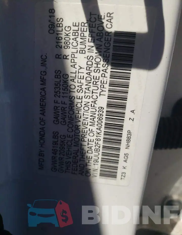 19UUB2F61KA006939 Photo# 12