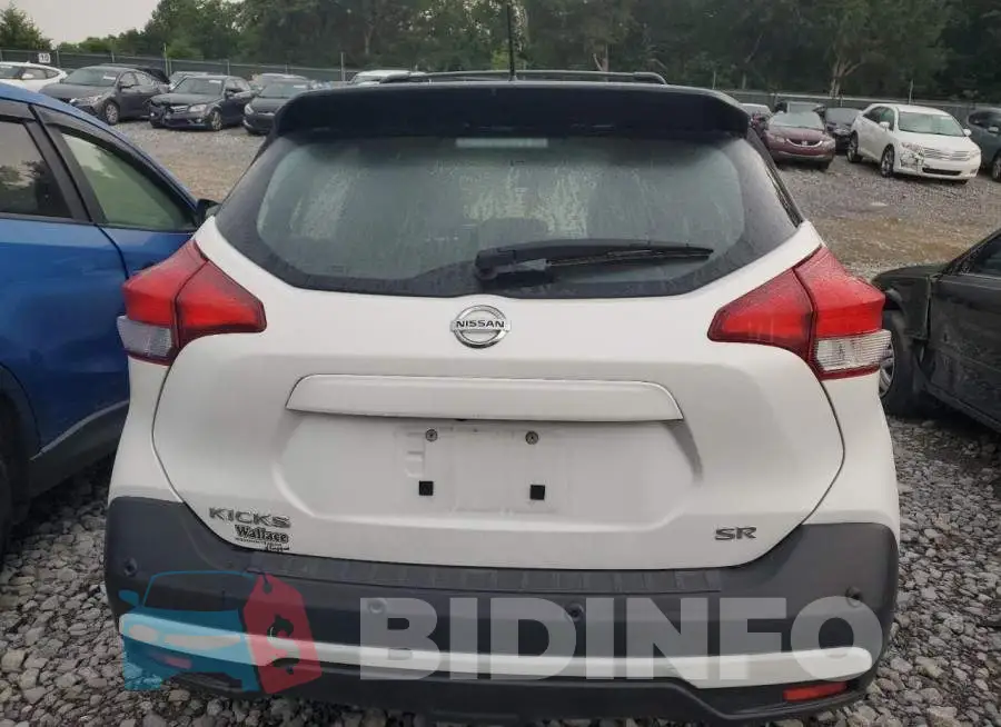 3N1CP5DV3LL533093 Photo# 6