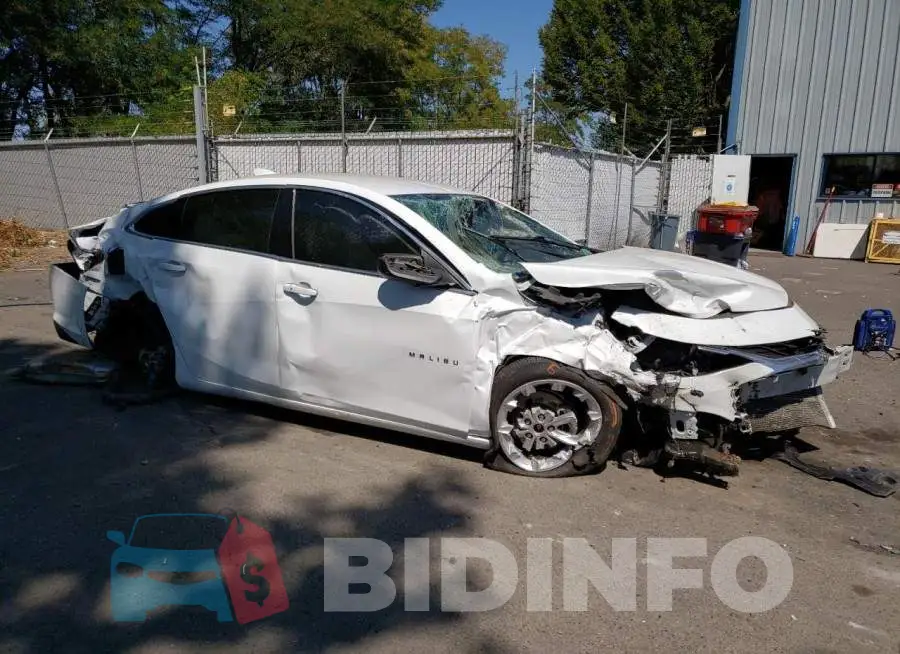 1G1ZD5ST3LF090870 Photo# 4