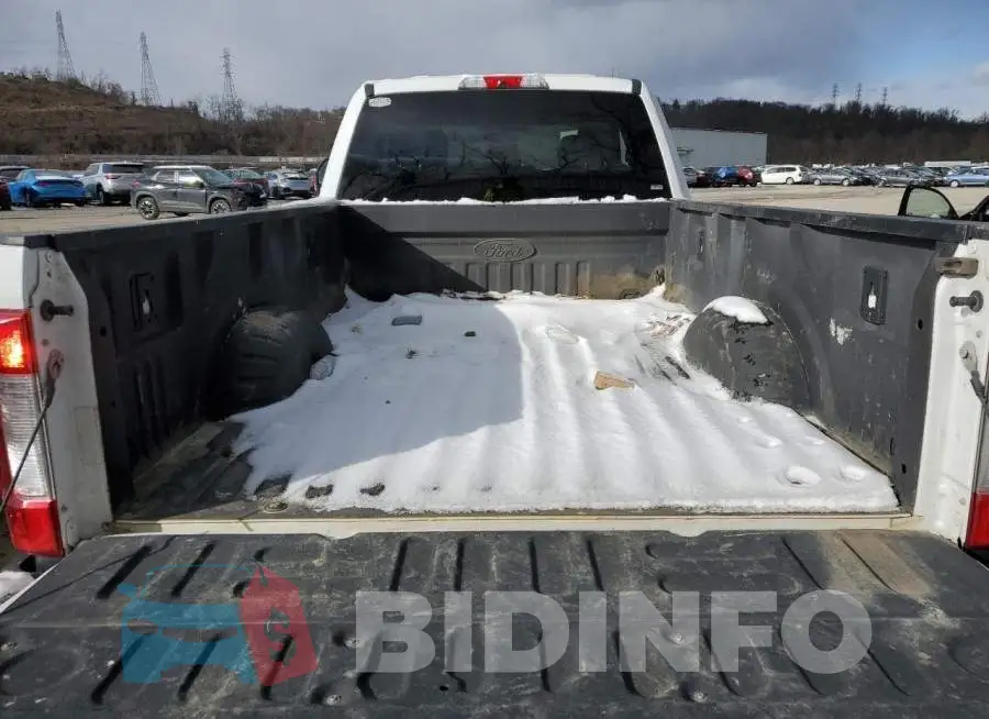 1FT7X2B65KEC51562 Photo# 10