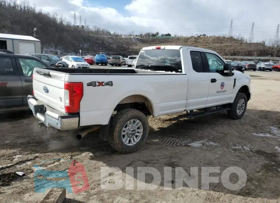 1FT7X2B65KEC51562 Photo# 3