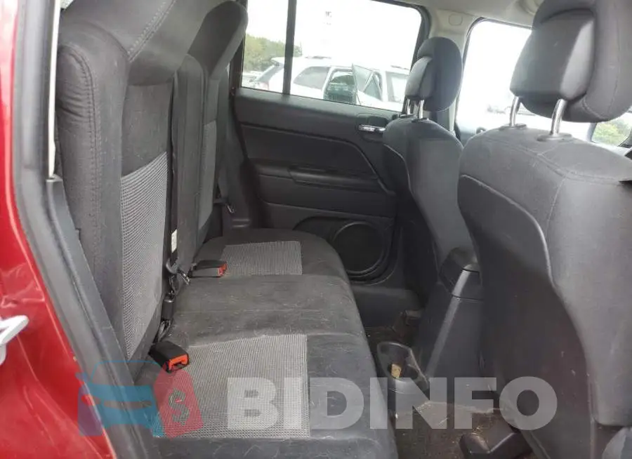 1C4NJPFB6ED582075 Photo# 10