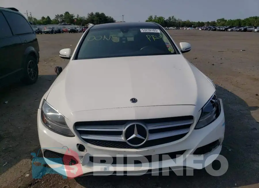 WDDWF4KB6HR309743 Photo# 5