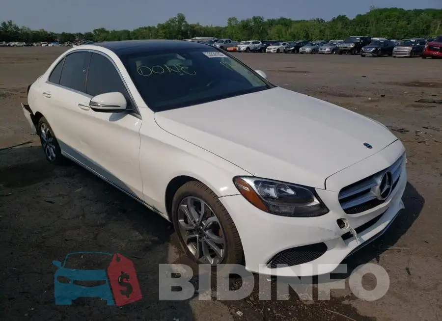 WDDWF4KB6HR309743 Photo# 4