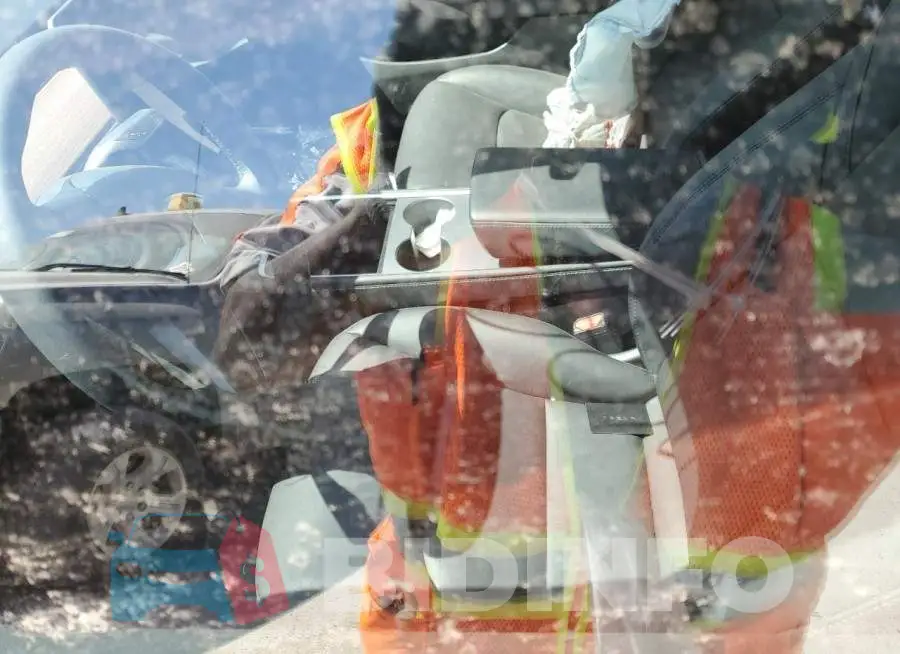 5YJ3E1EB9NF332235 Photo# 7