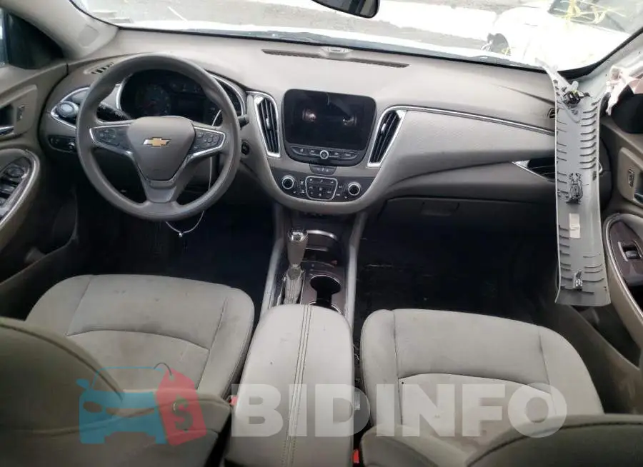 1G1ZD5ST0LF065652 Photo# 8
