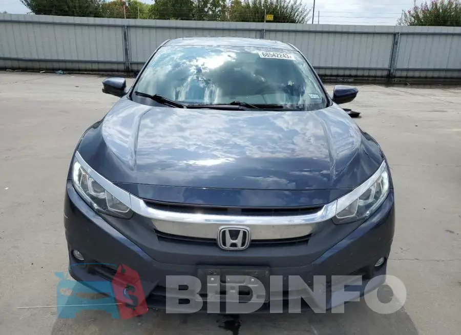 19XFC1F34HE017041 Photo# 5