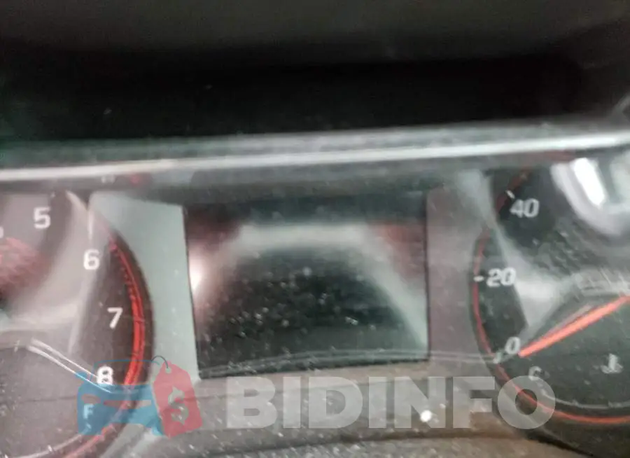 KL79MTSL4MB078888 Photo# 8