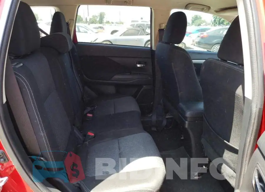 JA4AD2A33JZ061833 Photo# 11