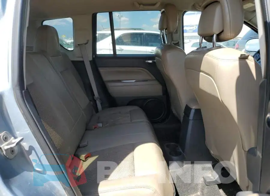 1C4NJDEBXED520923 Photo# 10