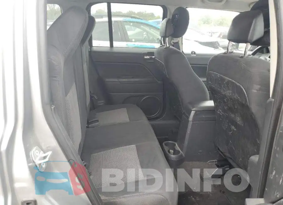 1C4NJRFB8ED855383 Photo# 10