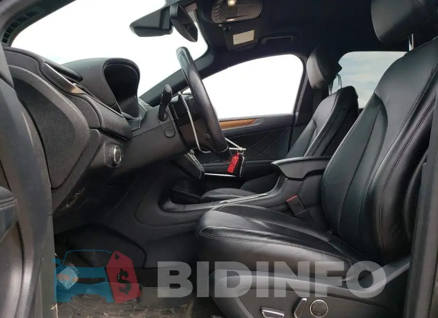 5LMCJ2D92KUL51284 Photo# 7