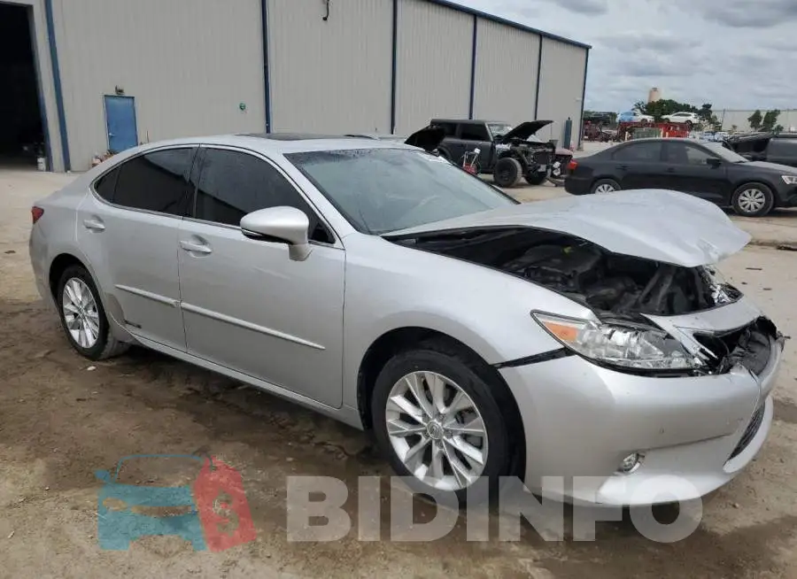 JTHBW1GG8E2043740 Photo# 4
