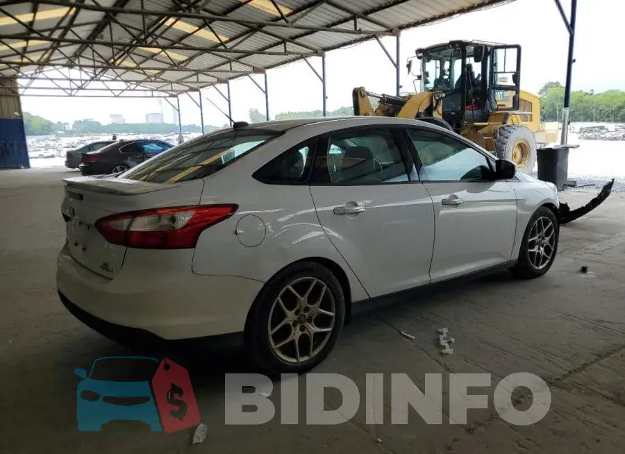 1FADP3F22EL396029 Photo# 3
