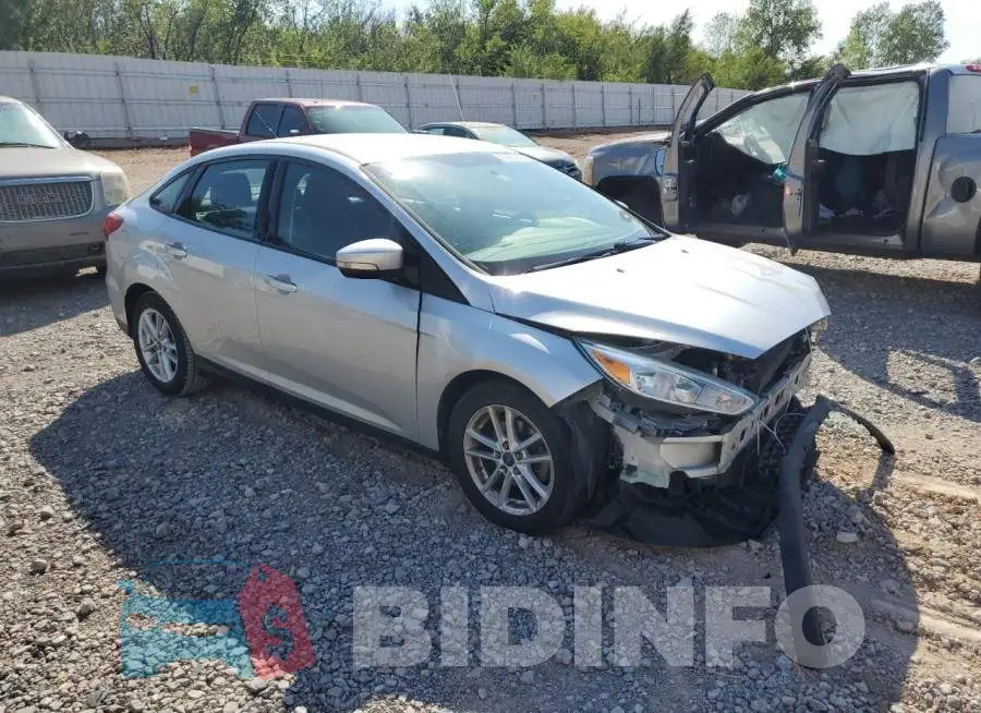 1FADP3F22FL325642 Photo# 4
