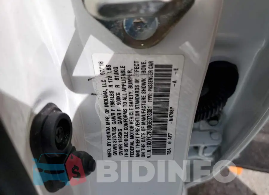 19XFC2F80GE073381 Photo# 12