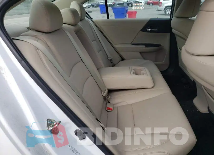 1HGCR2F82EA208203 Photo# 10