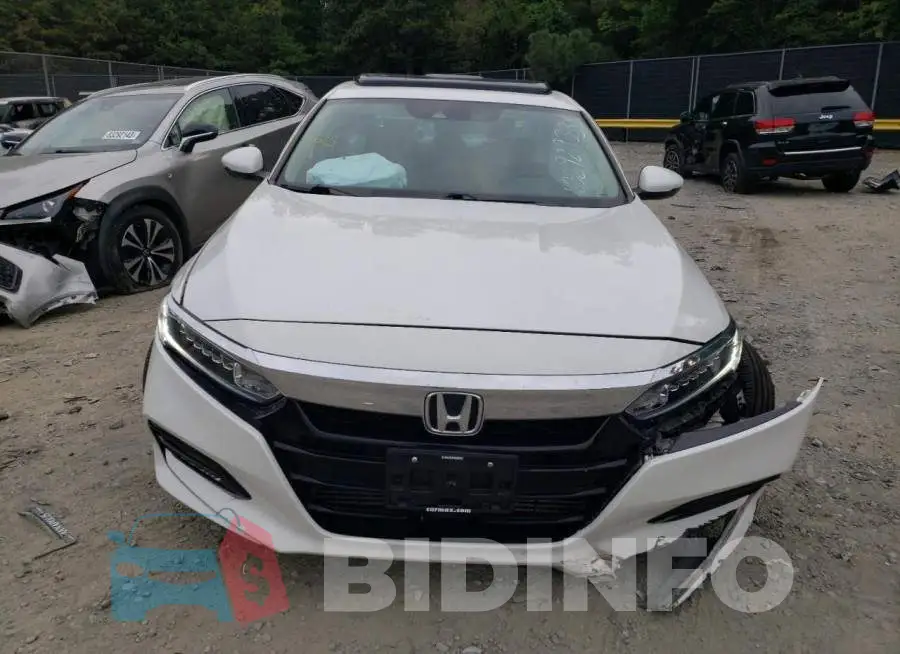 1HGCV2F67JA036335 Photo# 5