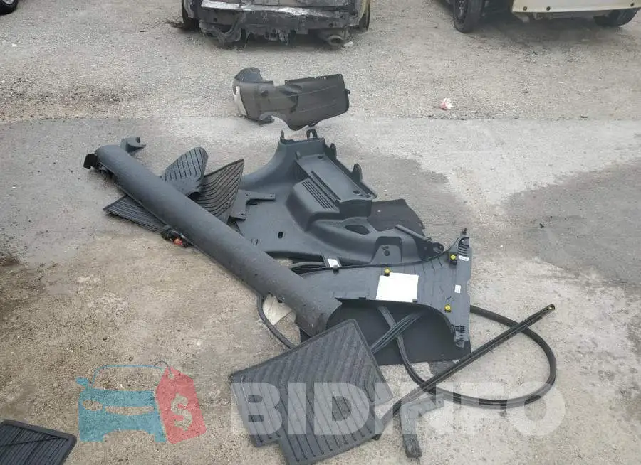 KNDJ23AU6M7762019 Photo# 12