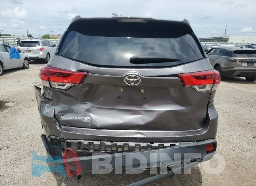 5TDZARFH1JS040138 Photo# 6